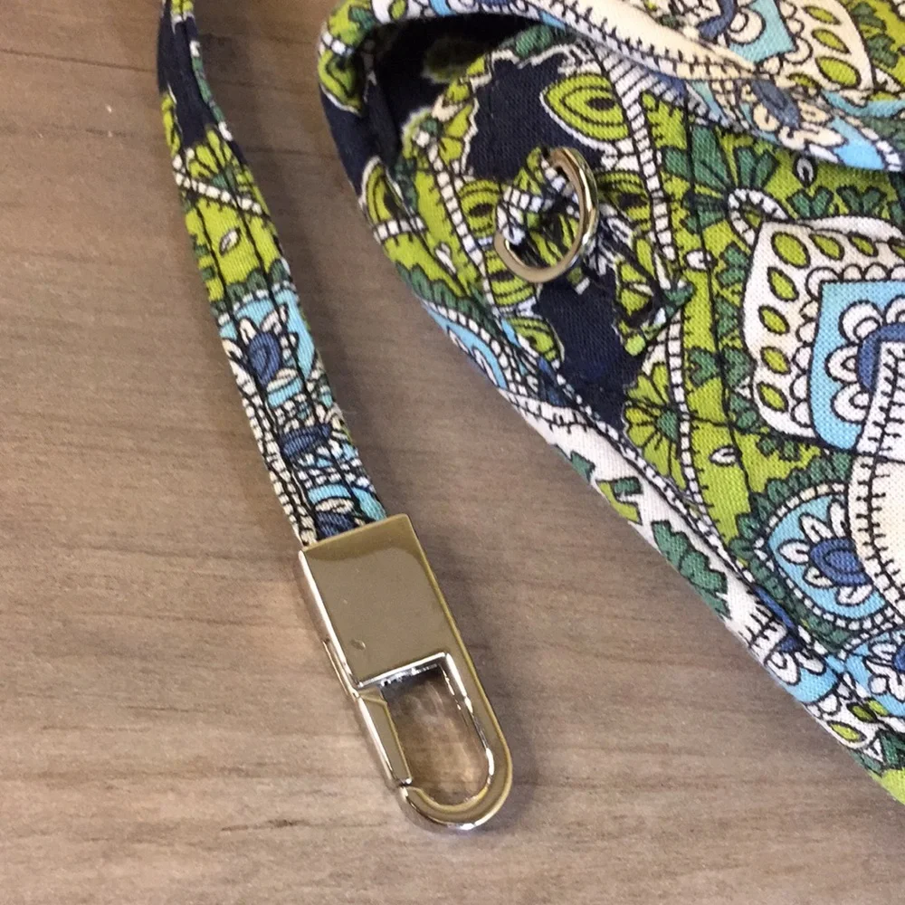 Vera Bradley Cambridge Phone Holder Retired - Picture 4 of 13